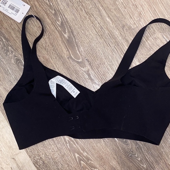 Lululemon - Picture 3 of 4